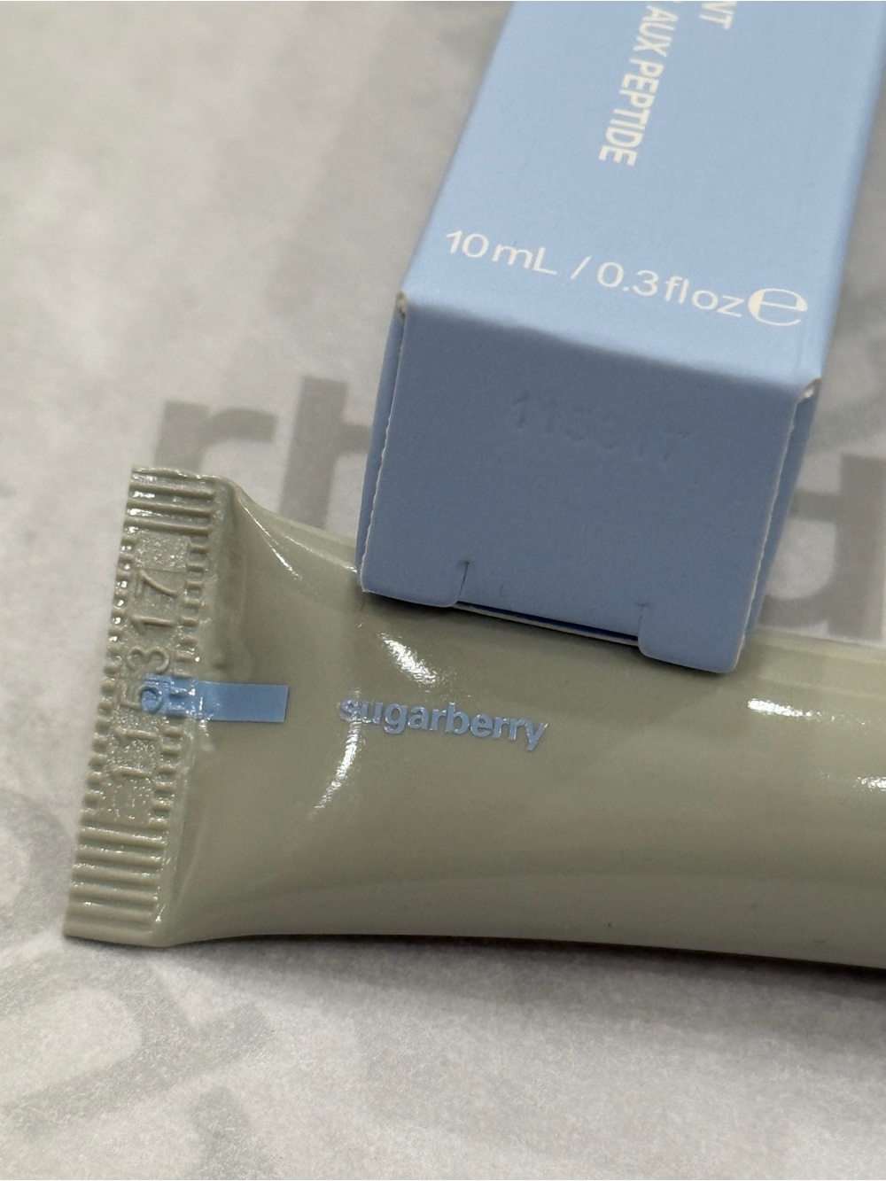 Rhode Bundle CARAMELIZED BANANA AND SUGARBERRY LIP TREATMENTS - Picture 11 of 11